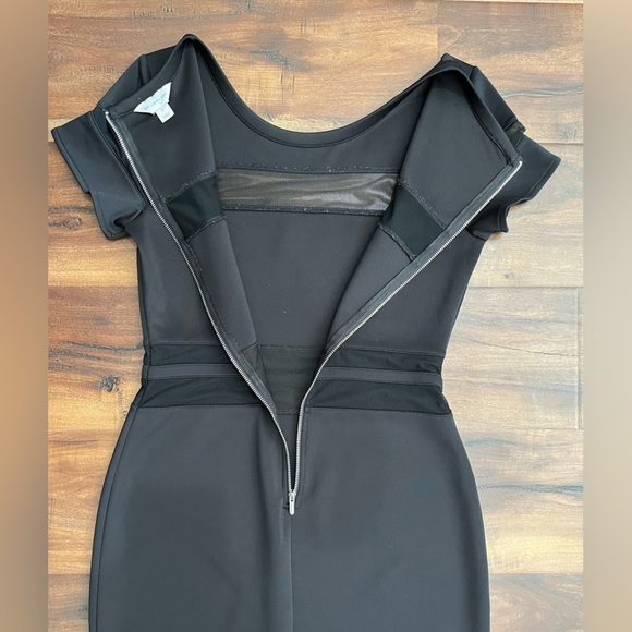 Women’s Belle Sky Black/ Mid Length /Short Sleeve/ Round Neck Line Dress - Picture 14 of 15